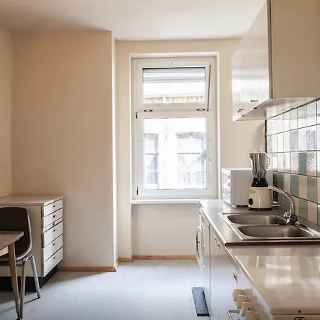 Charming Flat In Plagwitz *